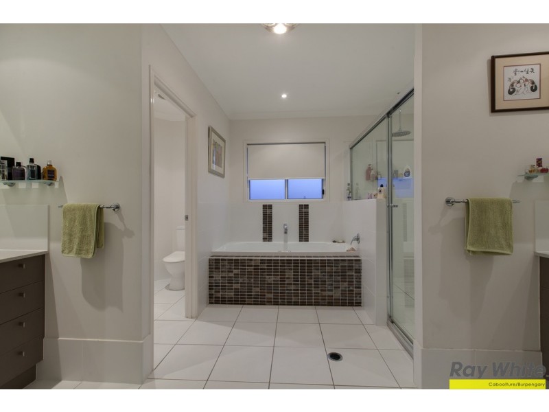 135 Faheys Road West, Albany Creek QLD 4035