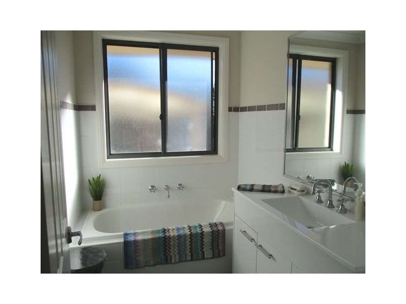 44 Carmarthen Street, Menai NSW 2234