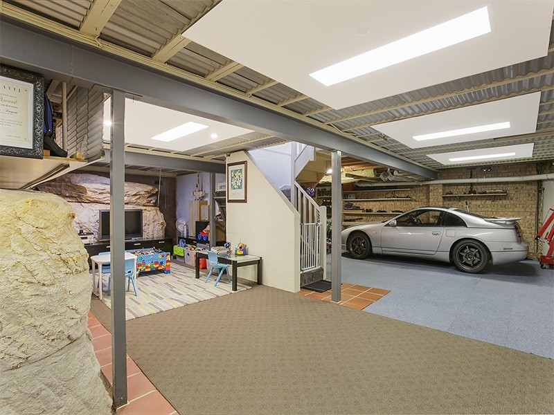 20 Peebles Avenue, Kirrawee NSW 2232