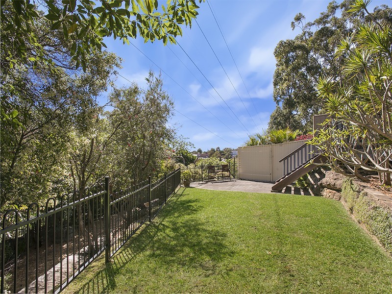 20 Peebles Avenue, Kirrawee NSW 2232