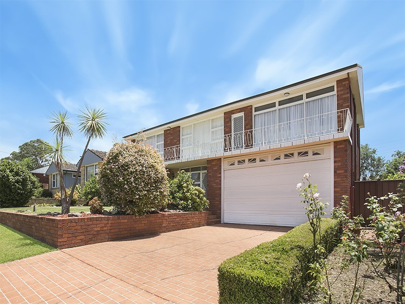 17 Queanbeyan Avenue, Miranda NSW 2228