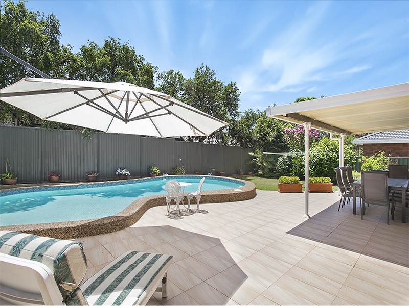 17 Queanbeyan Avenue, Miranda NSW 2228