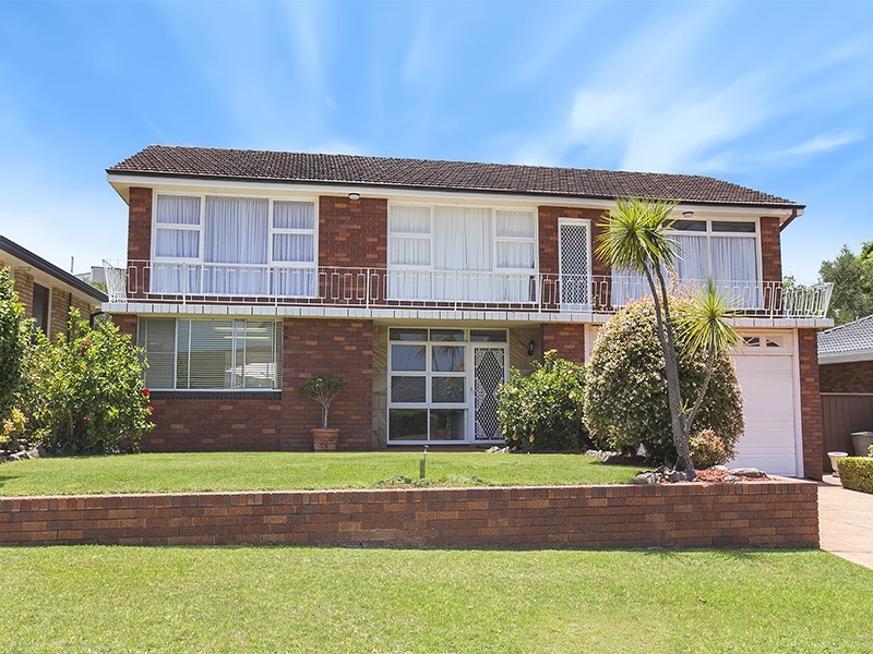 17 Queanbeyan Avenue, Miranda NSW 2228