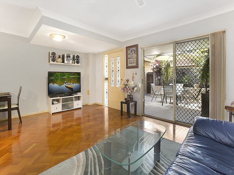 6/88-92 Yathong Road, Caringbah NSW 2229