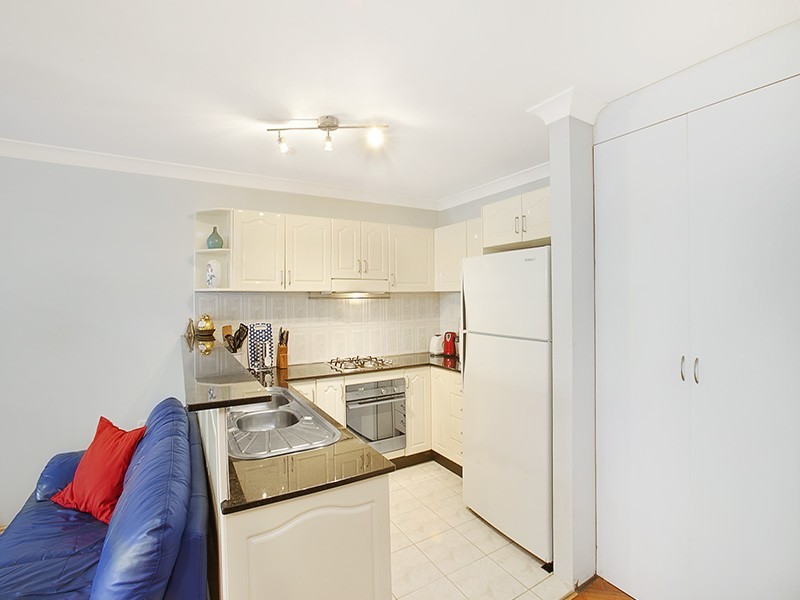6/88-92 Yathong Road, Caringbah NSW 2229