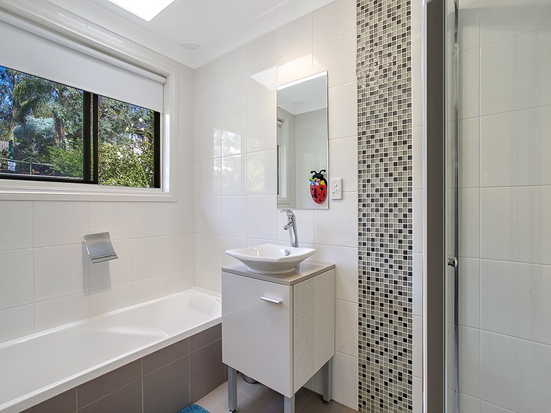 8 Illaroo Street, Bangor NSW 2234