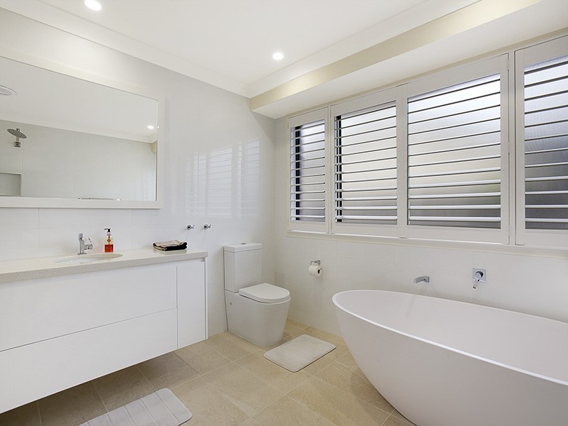 33 Spoonbill Avenue, Woronora Heights NSW 2233