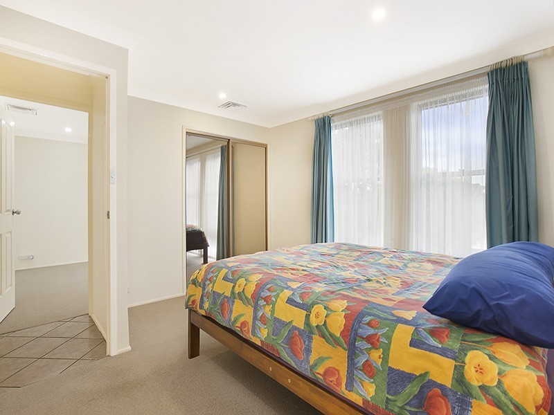 33 Spoonbill Avenue, Woronora Heights NSW 2233