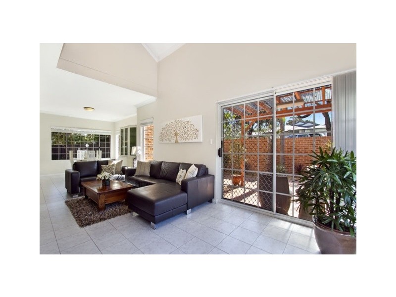 1/74 Evelyn Street, Sylvania NSW 2224