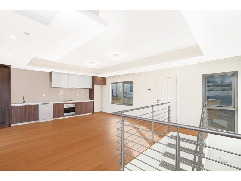 8/8-12 Murralin Lane, Sylvania NSW 2224