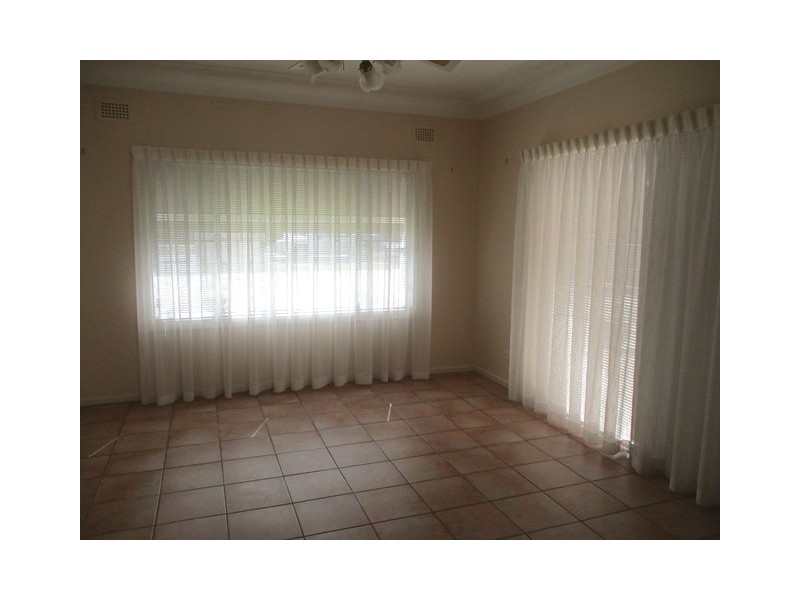 98 Evelyn Street, Sylvania NSW 2224