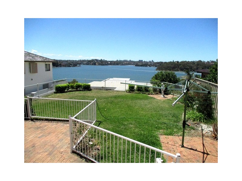 17 Tara Street, Sylvania NSW 2224