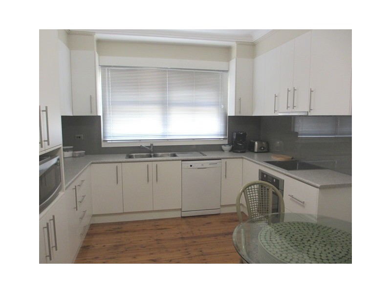 10 Lynwood Street, Blakehurst NSW 2221