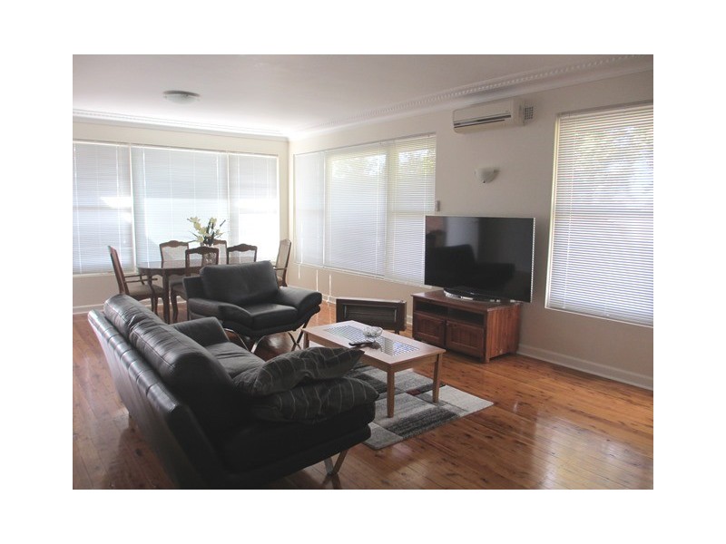 10 Lynwood Street, Blakehurst NSW 2221