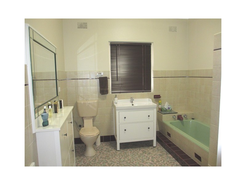 10 Lynwood Street, Blakehurst NSW 2221