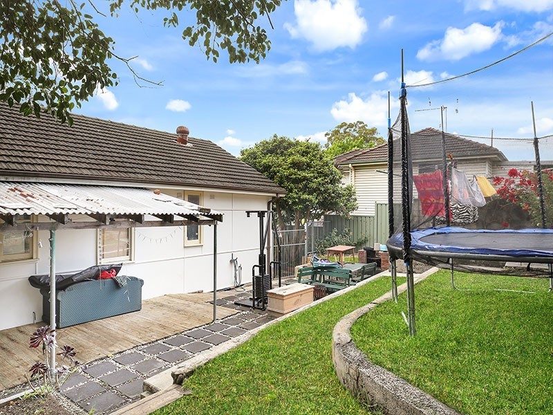 3 Ninth Avenue, Jannali NSW 2226