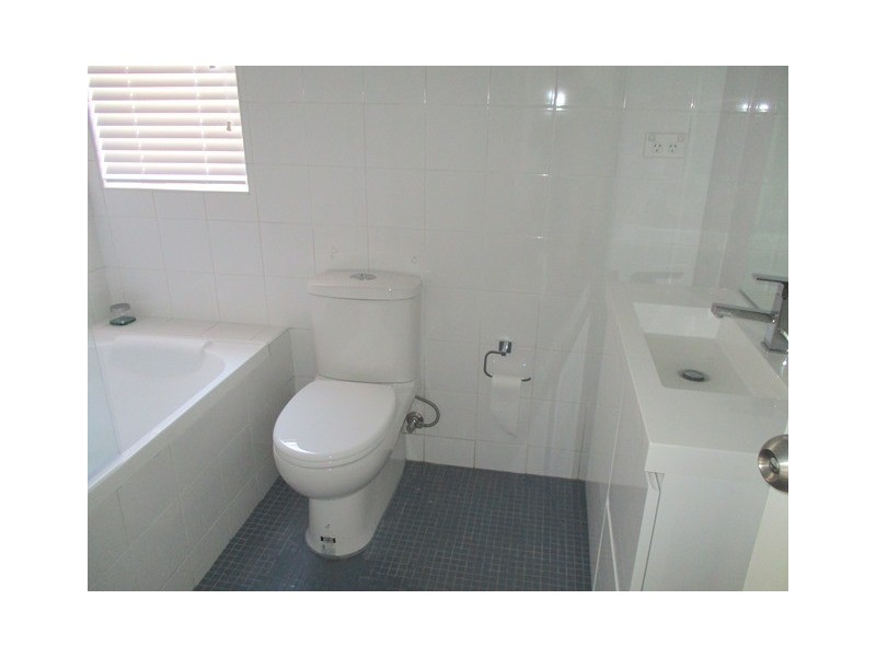 2/46 St Georges Parade, Hurstville NSW 2220