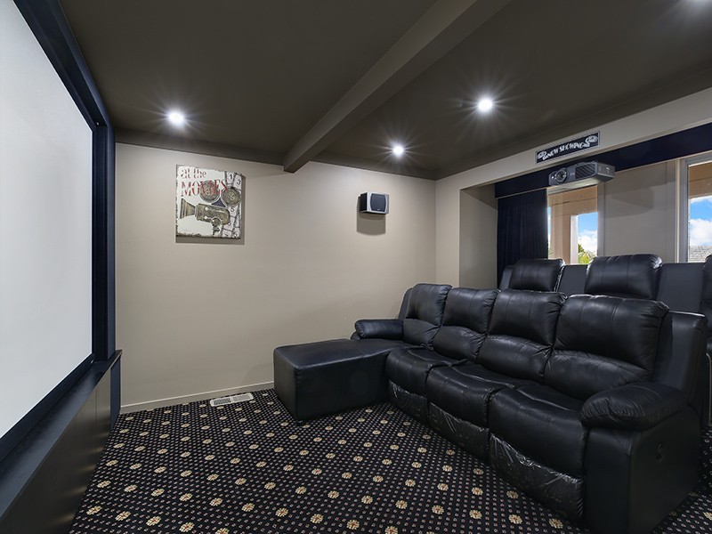 9 Solveig Crescent, Kareela NSW 2232