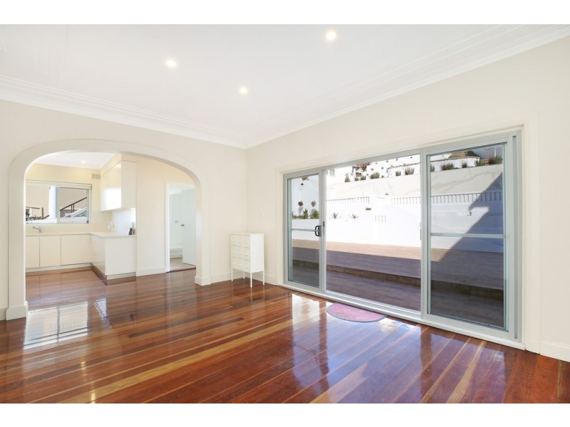 15 Benwerrin Avenue, Carss Park NSW 2221