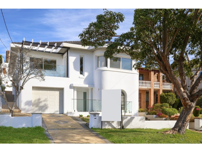 15 Benwerrin Avenue, Carss Park NSW 2221