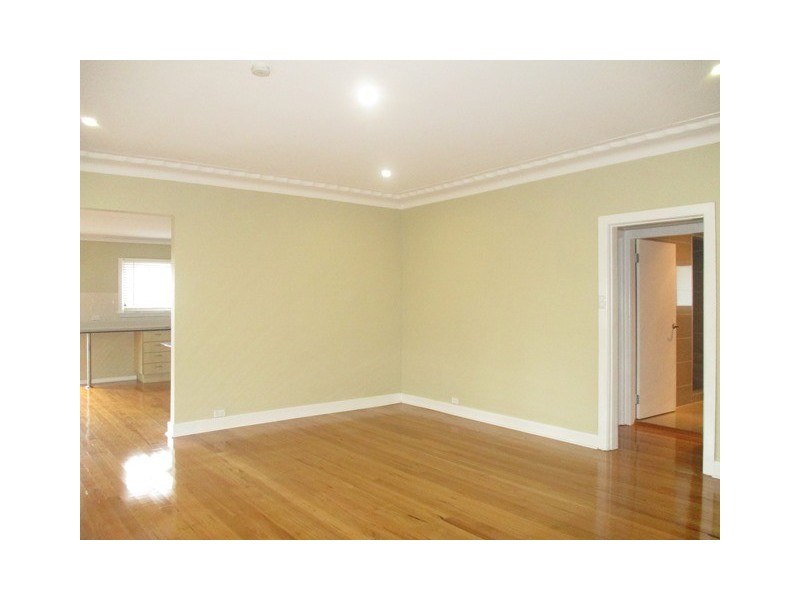 28 Henry Avenue, Sylvania NSW 2224