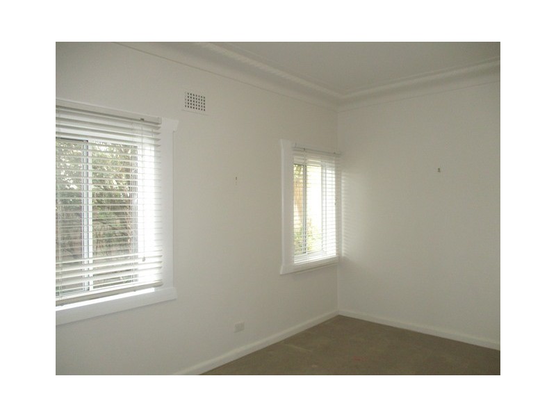 28 Henry Avenue, Sylvania NSW 2224