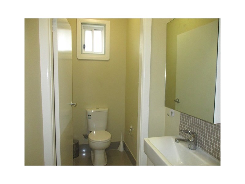 28 Henry Avenue, Sylvania NSW 2224