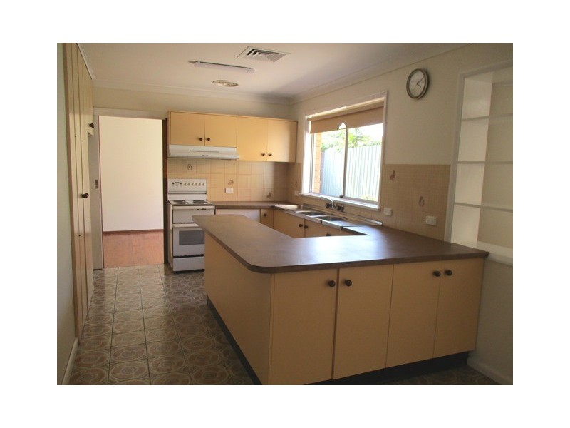 14 Birch Place, Kirrawee NSW 2232