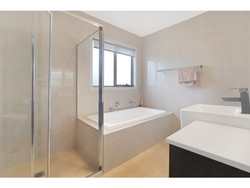 80A Garnet Road, Miranda NSW 2228