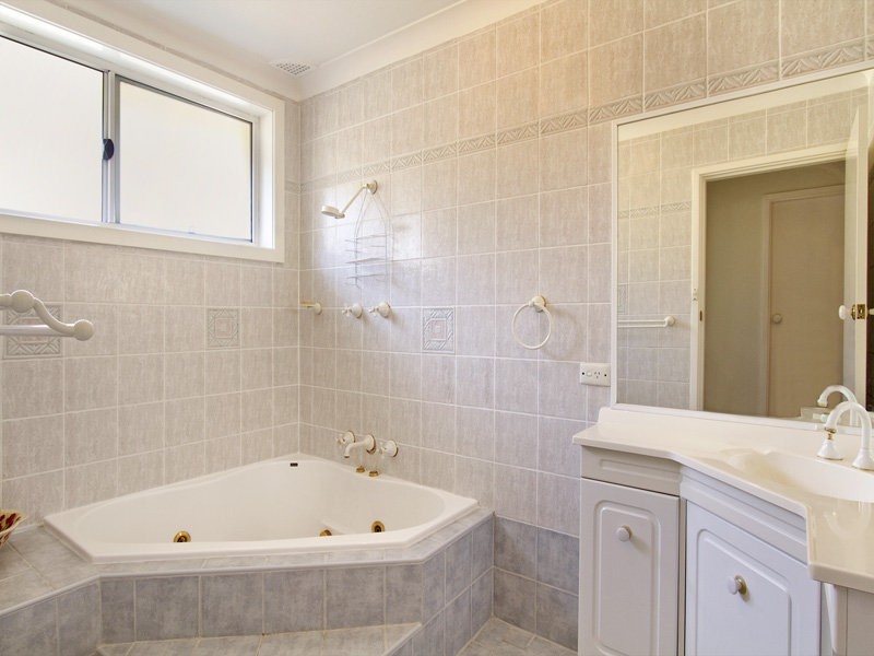 5 Siandra Drive, Kareela NSW 2232