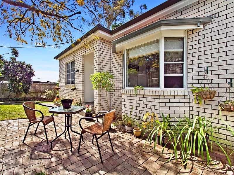 2 Mulyan Street, Como NSW 2226