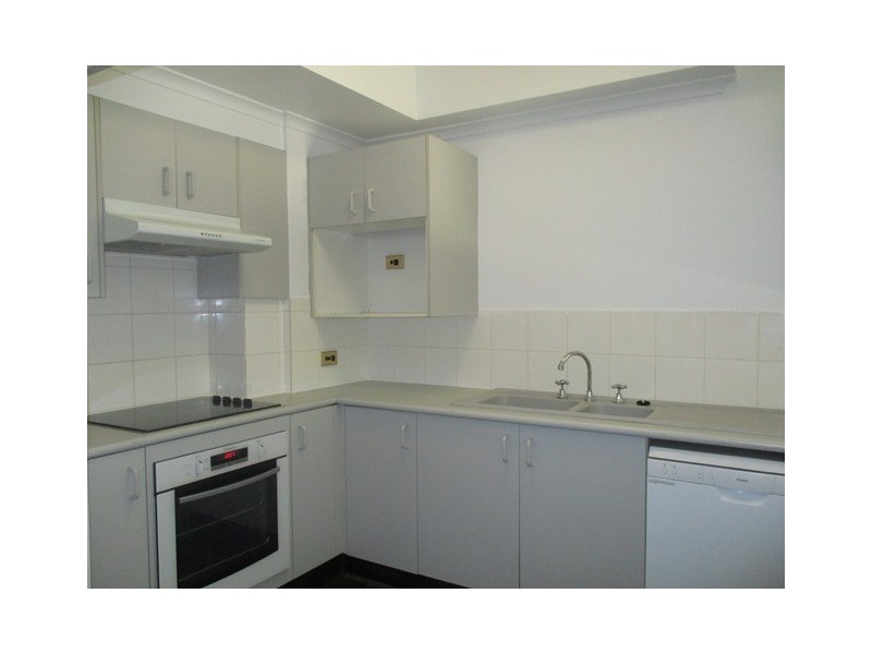 11/81 Bath Road, Kirrawee NSW 2232