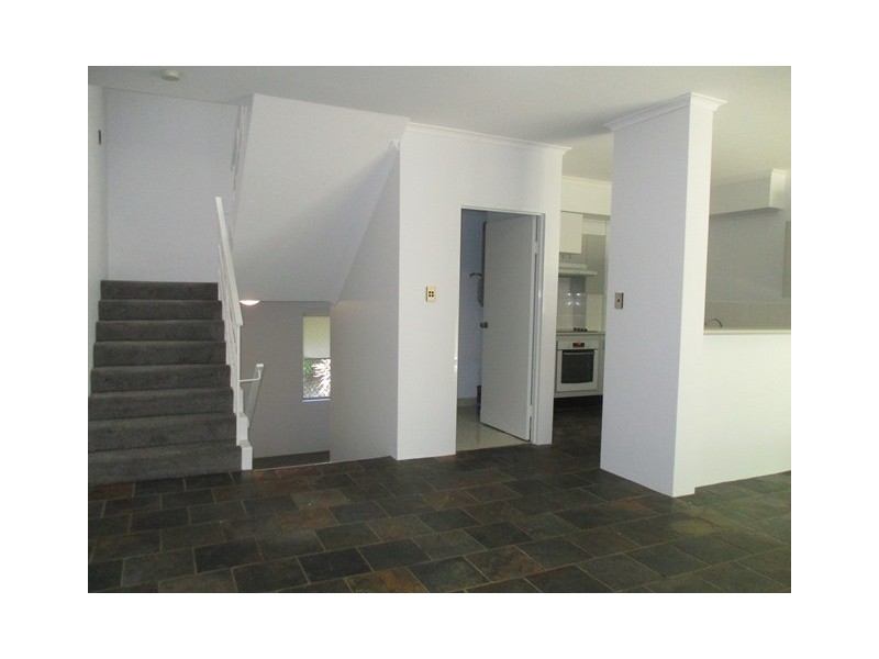 11/81 Bath Road, Kirrawee NSW 2232