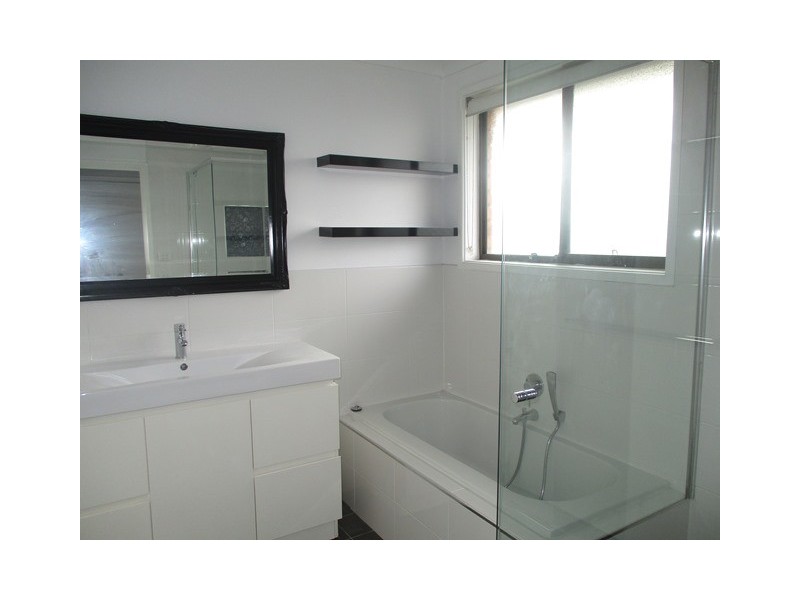 16/220 Newbridge Road (Lusty Place), Moorebank NSW 2170