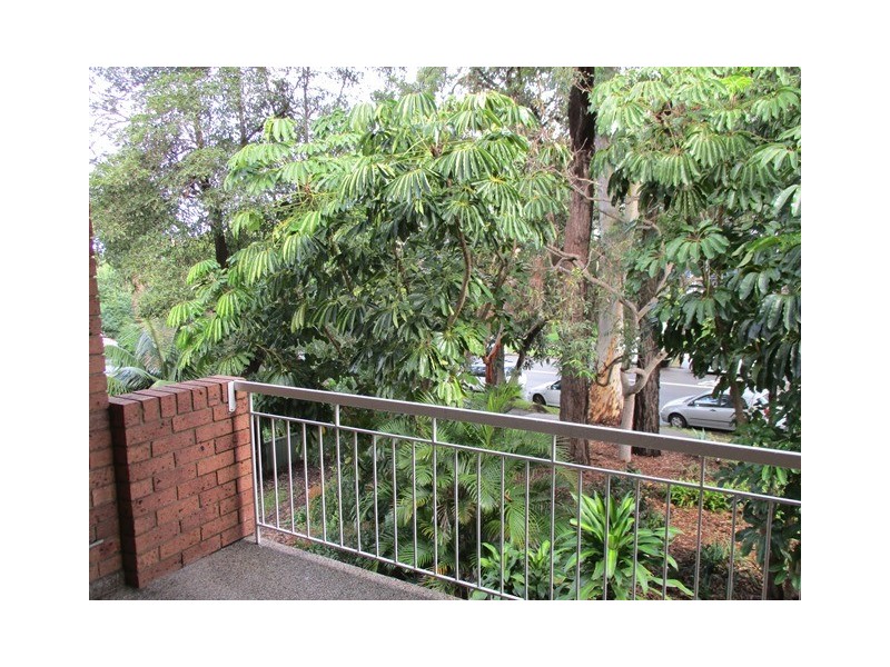 2/49-51 Banksia Road, Caringbah NSW 2229