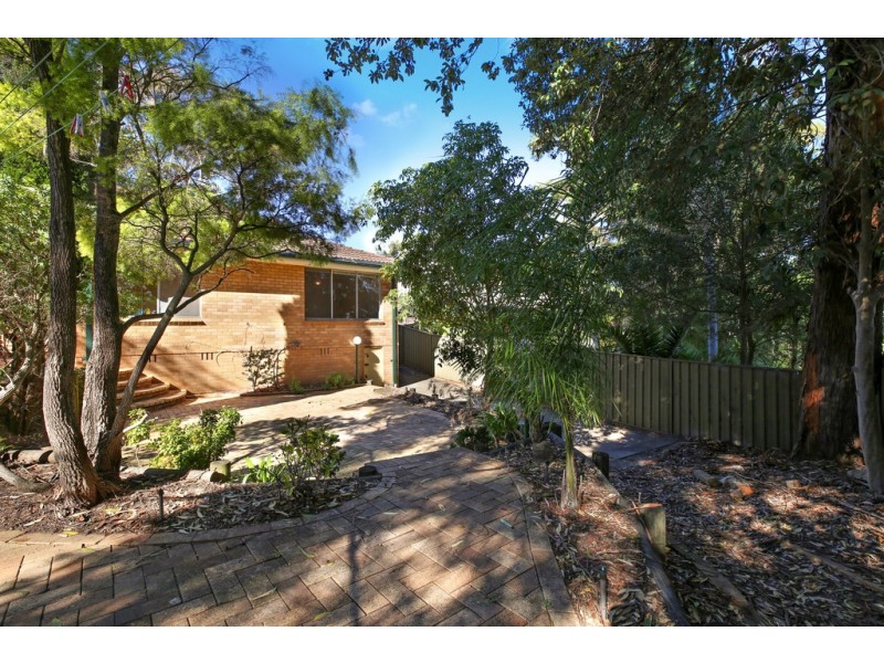 15 Manooka Place, Kareela NSW 2232