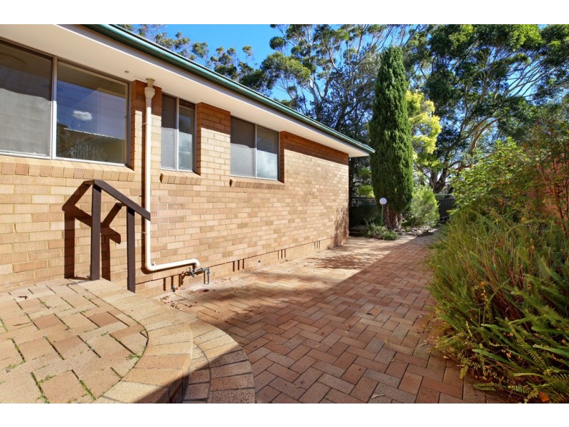 15 Manooka Place, Kareela NSW 2232