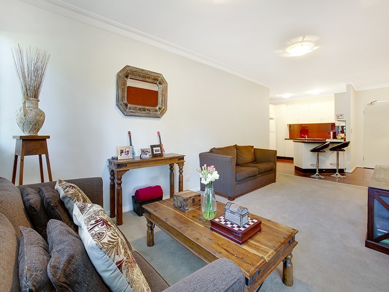 8D/2B Mowbray Street, Sylvania NSW 2224