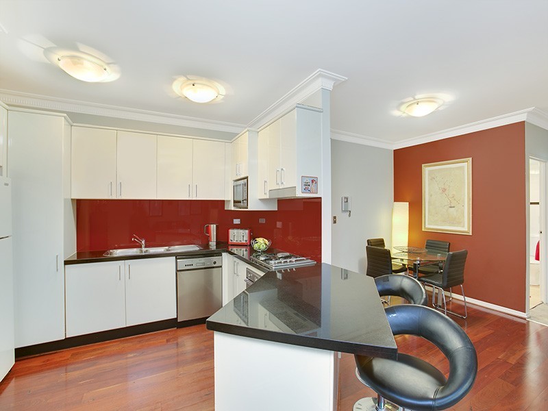 8D/2B Mowbray Street, Sylvania NSW 2224