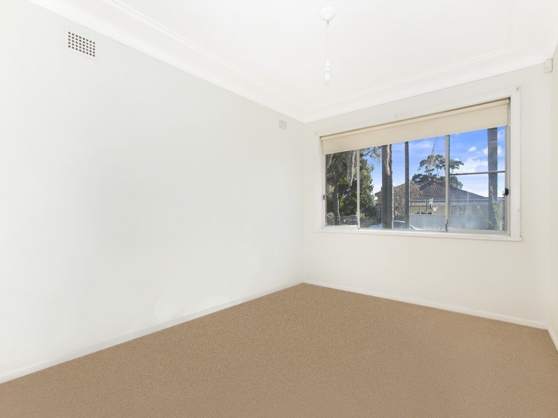 20 Bimbadeen Avenue, Miranda NSW 2228