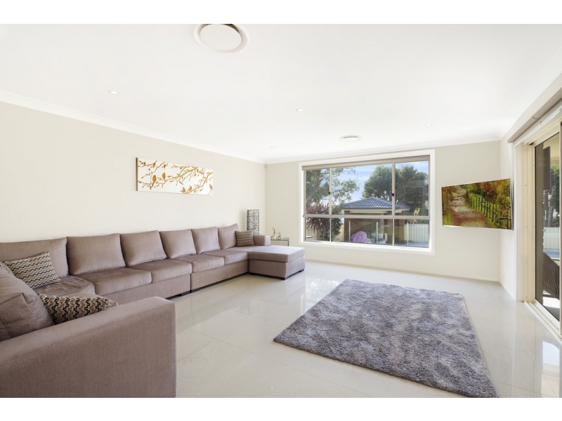 24 Macfarlane Parade, Sylvania NSW 2224