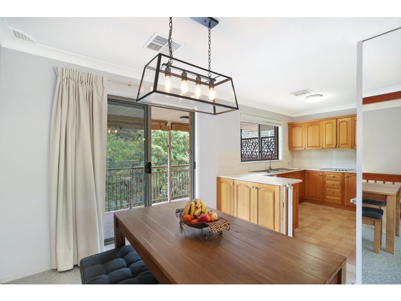 8 Van Buren Circuit, Bonnet Bay NSW 2226