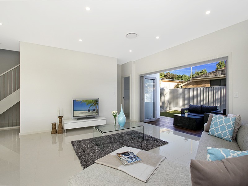 18A Wollun Street, Como NSW 2226