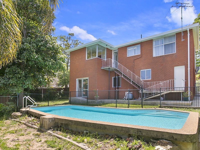 6 Calga Place, Sylvania NSW 2224