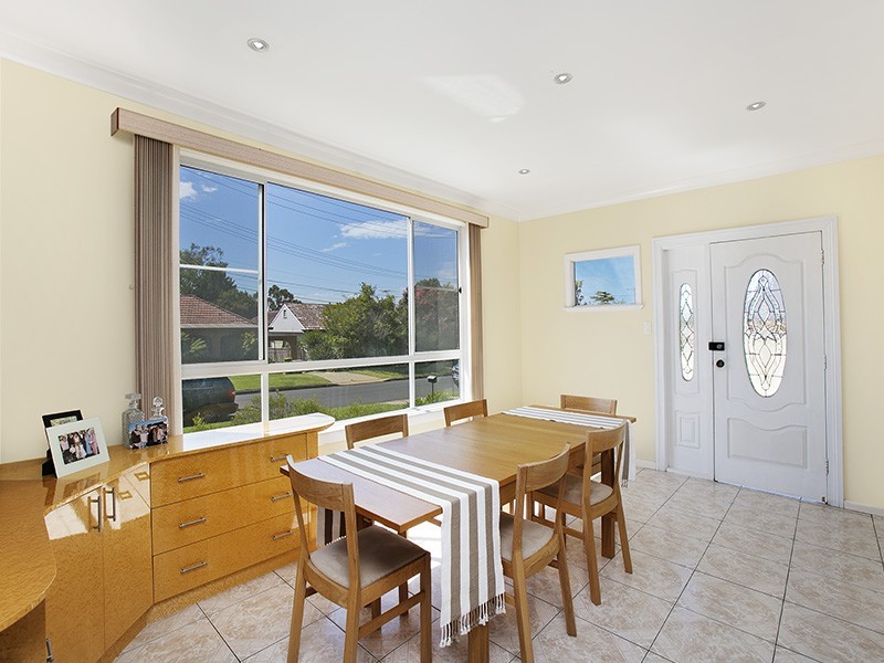 22 Cartledge Avenue, Miranda NSW 2228