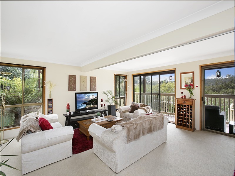10 Swallow Rock Drive, Grays Point NSW 2232