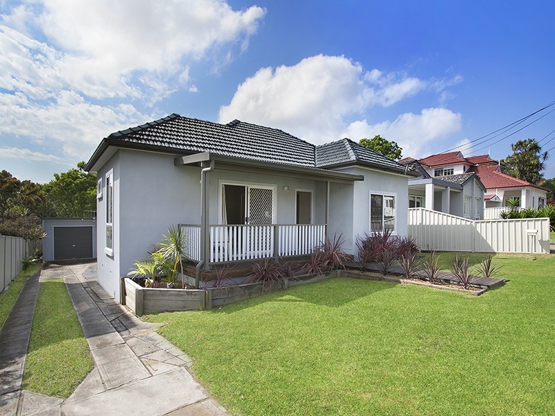 16 Balfour Avenue, Caringbah NSW 2229