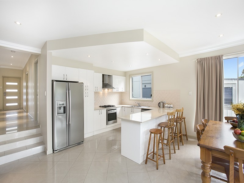 16 Balfour Avenue, Caringbah NSW 2229