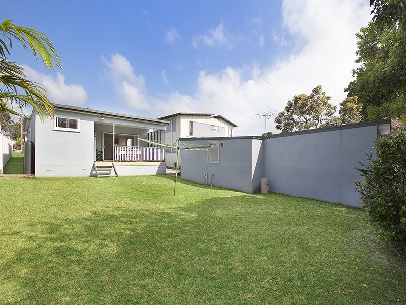 16 Balfour Avenue, Caringbah NSW 2229