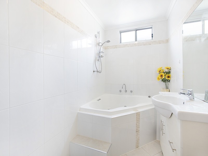 16 Balfour Avenue, Caringbah NSW 2229